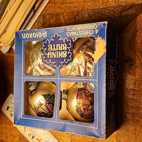Vintage Shiny Brite Christmas glass ornaments - Picture 12 of 13